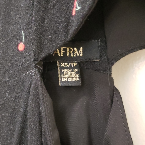 Dress - Picture 3 of 3